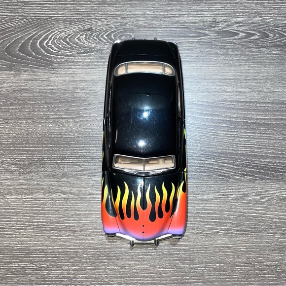 MOTOR MAX 1949 Mercury Coupe Hot Rod Flames Diecast Model Car 1/24 Scale - Picture 11 of 12